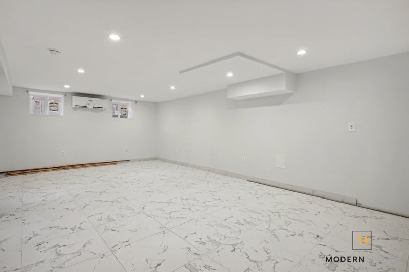 2-Bed/3-Bath Duplex (Conv 3-Bed)