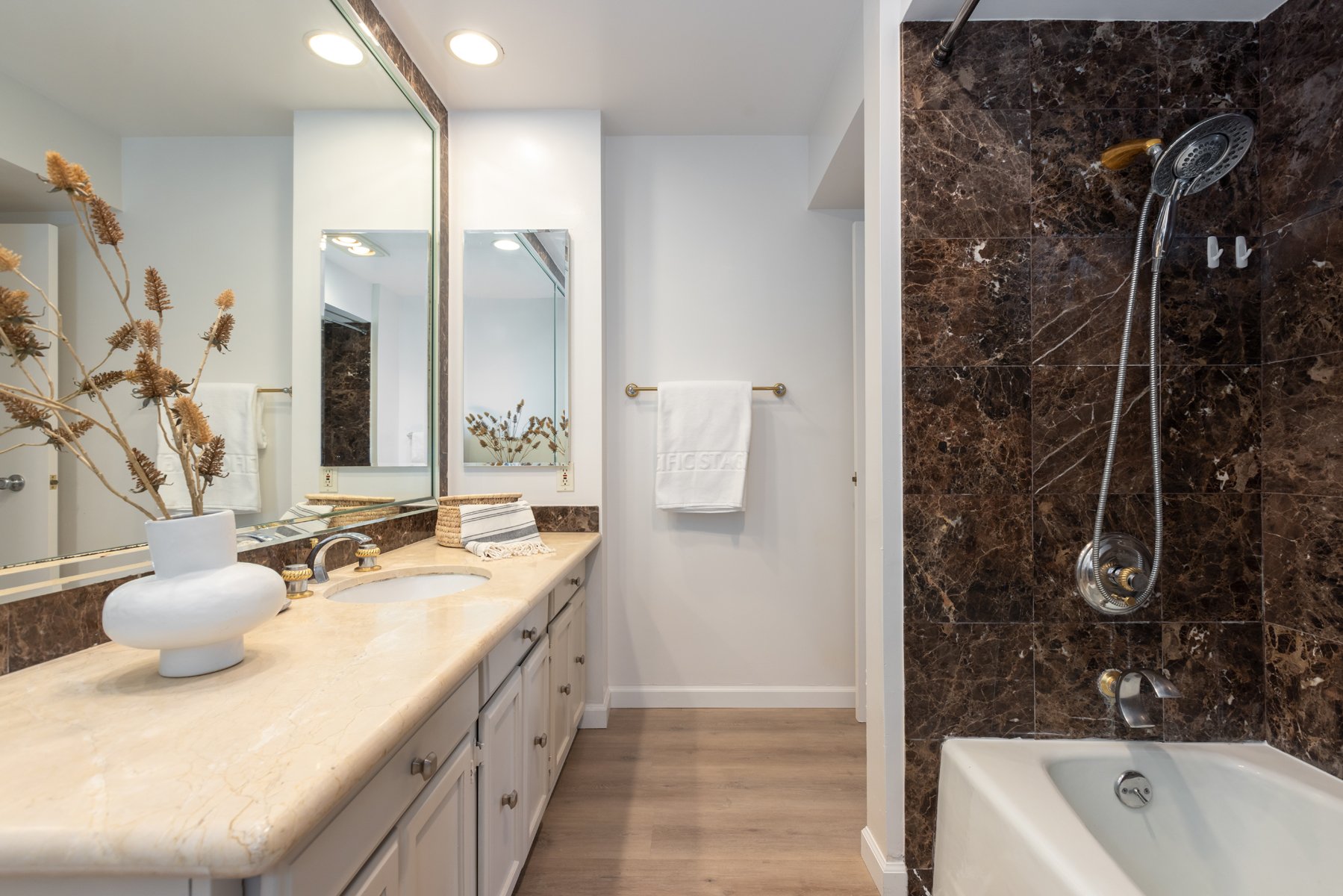 10790 Wilshire Blvd #301, Westwood