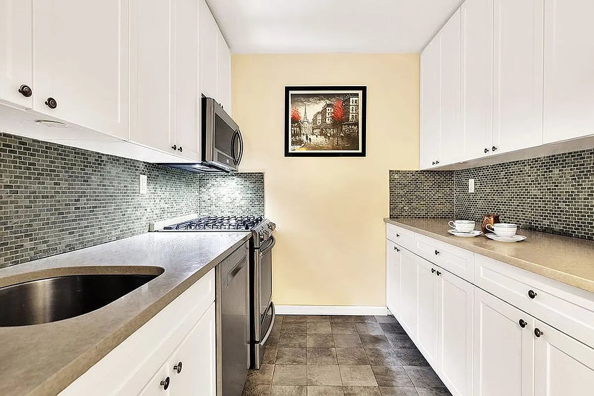 235 E 87th St APT 12J