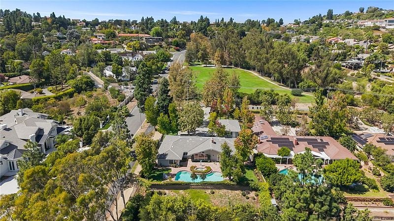 10982 Bent Tree Rd, Santa Ana, CA 92705