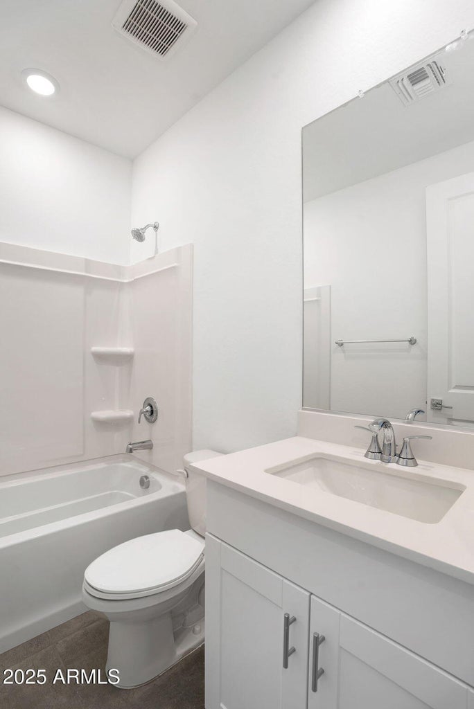 4811 W HUNTER Trail