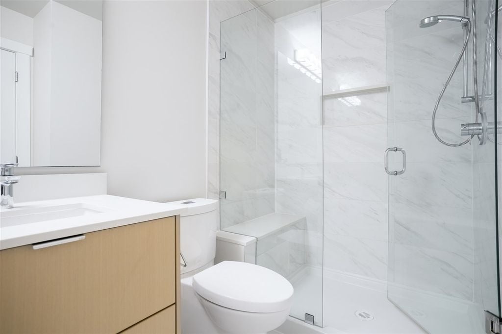 255 W 1st St, #510