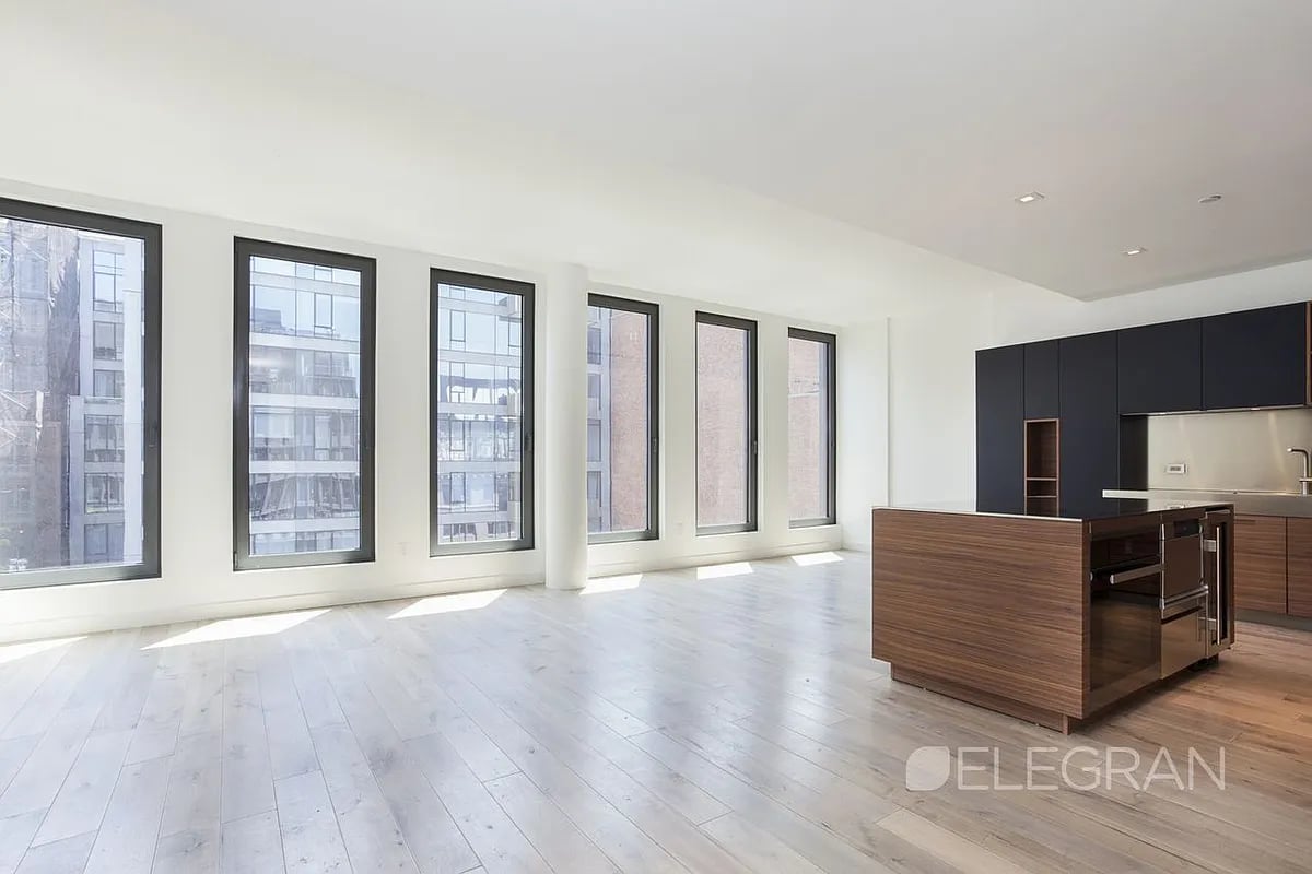 15 Renwick St, #801