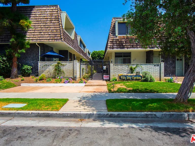 4778 La Villa Mari