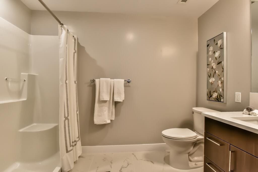 3365 E 4th Ave, #201