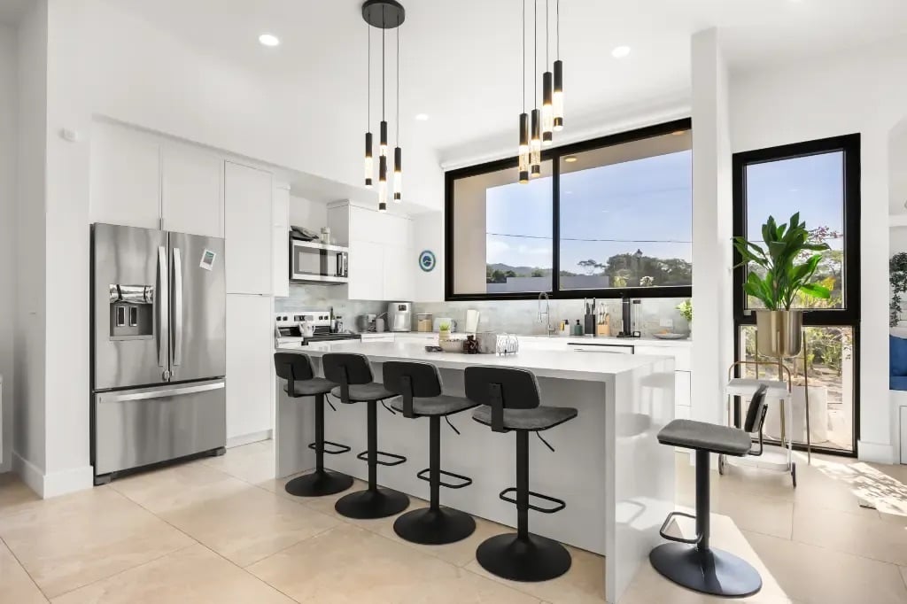 Elegant Tropical Oasis in Reserva Conchal