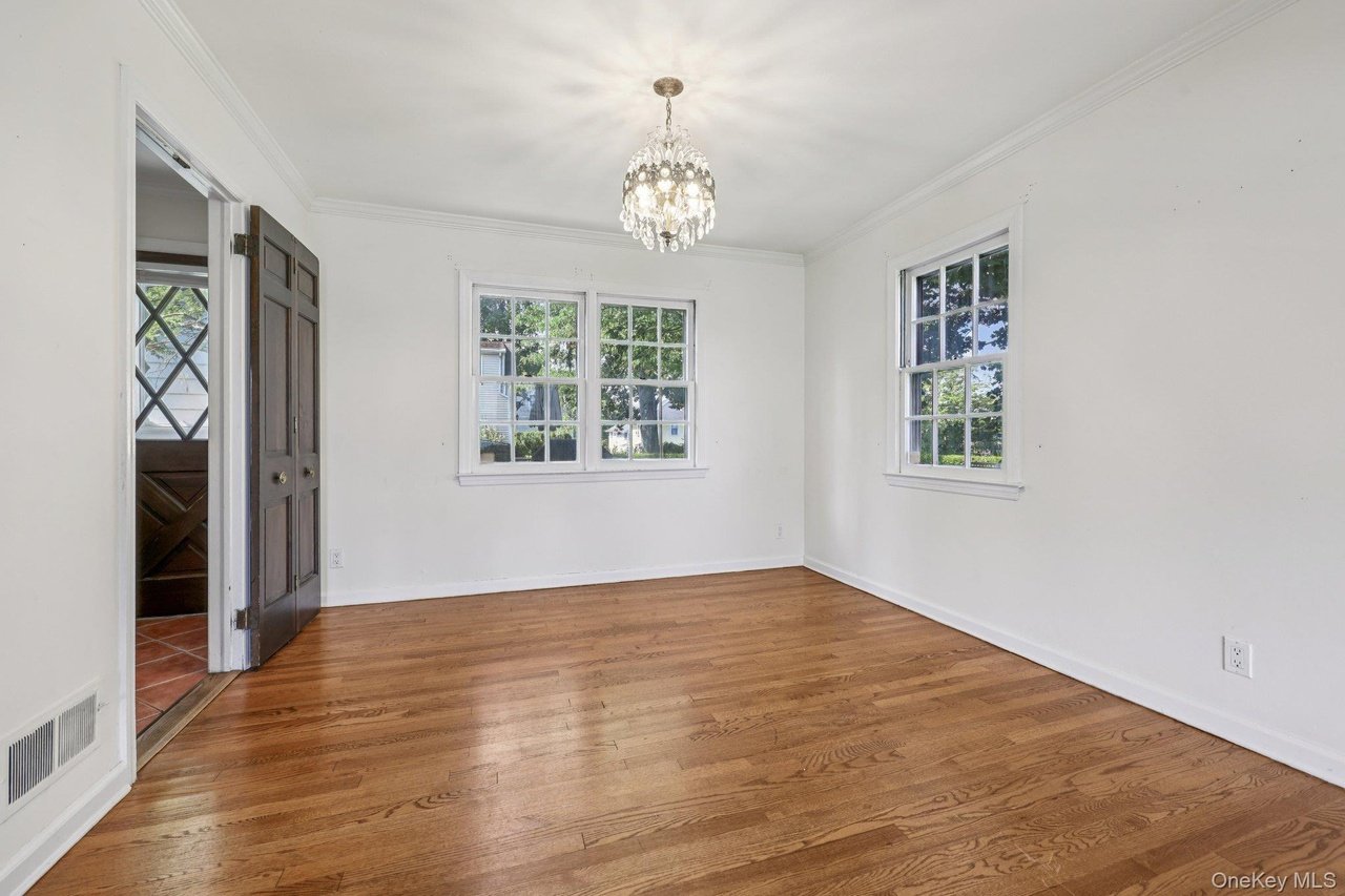 102 Grand Blvd