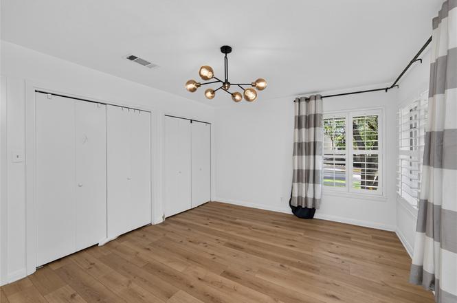 4901 Timberline Dr