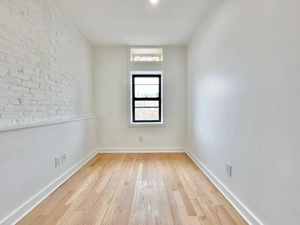 924 Saint Mark's Avenue 5F