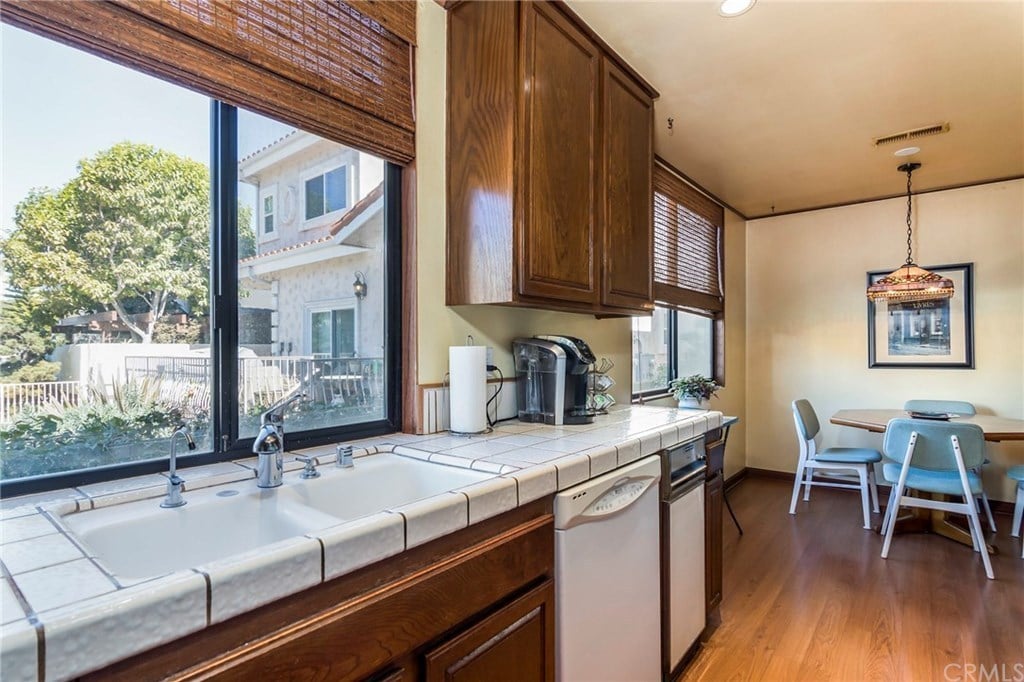 220 S Prospect Ave #14