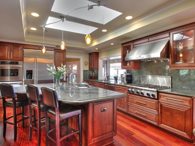 14564 EASTVIEW Dr