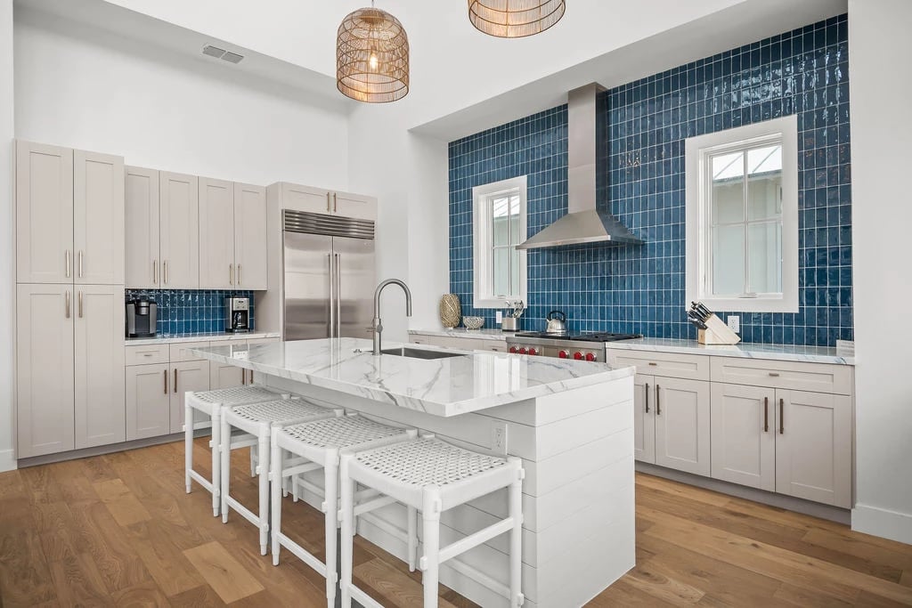 Coastline Drive - Custom Residence 