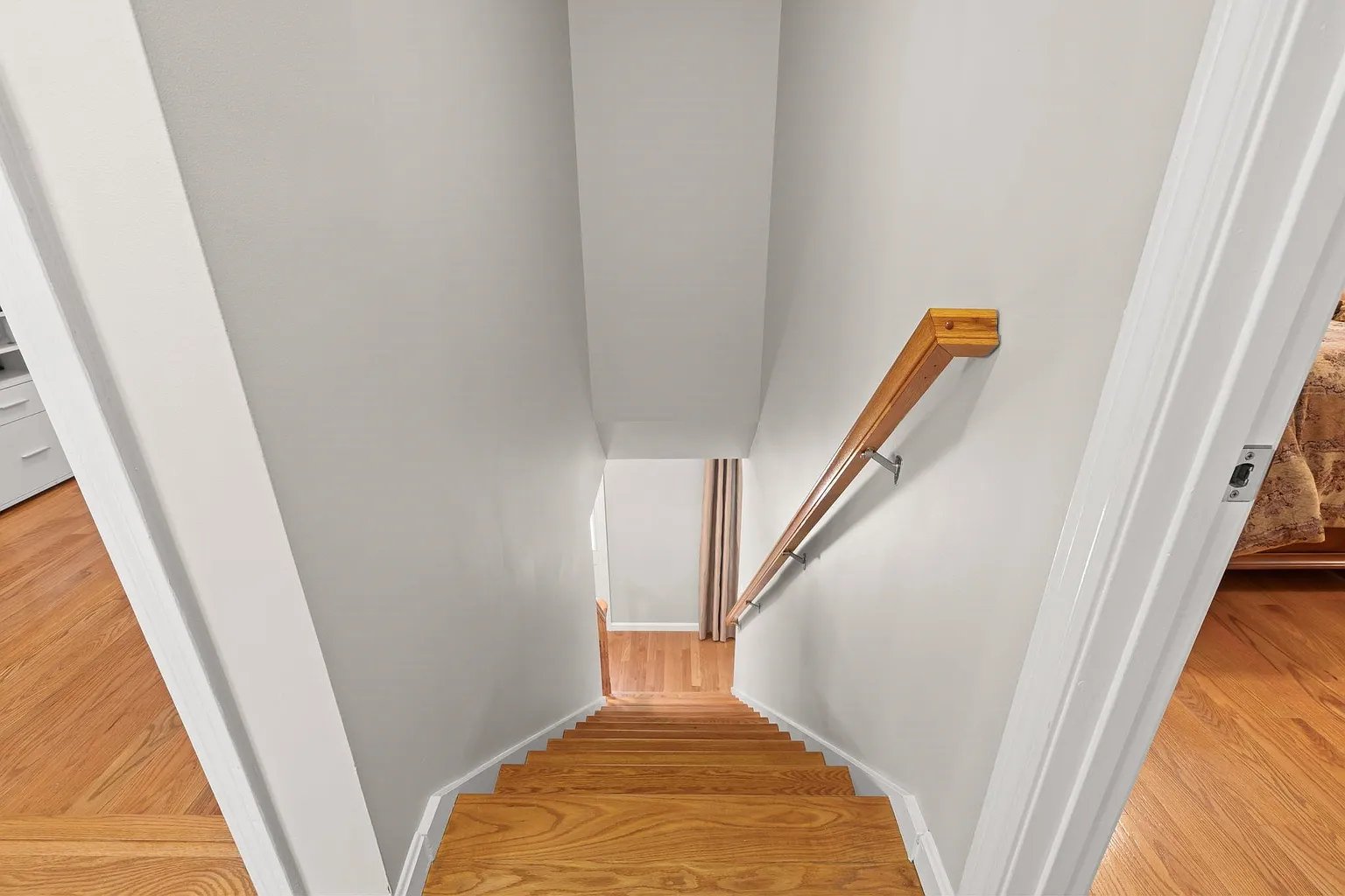 2 Brookside Ln