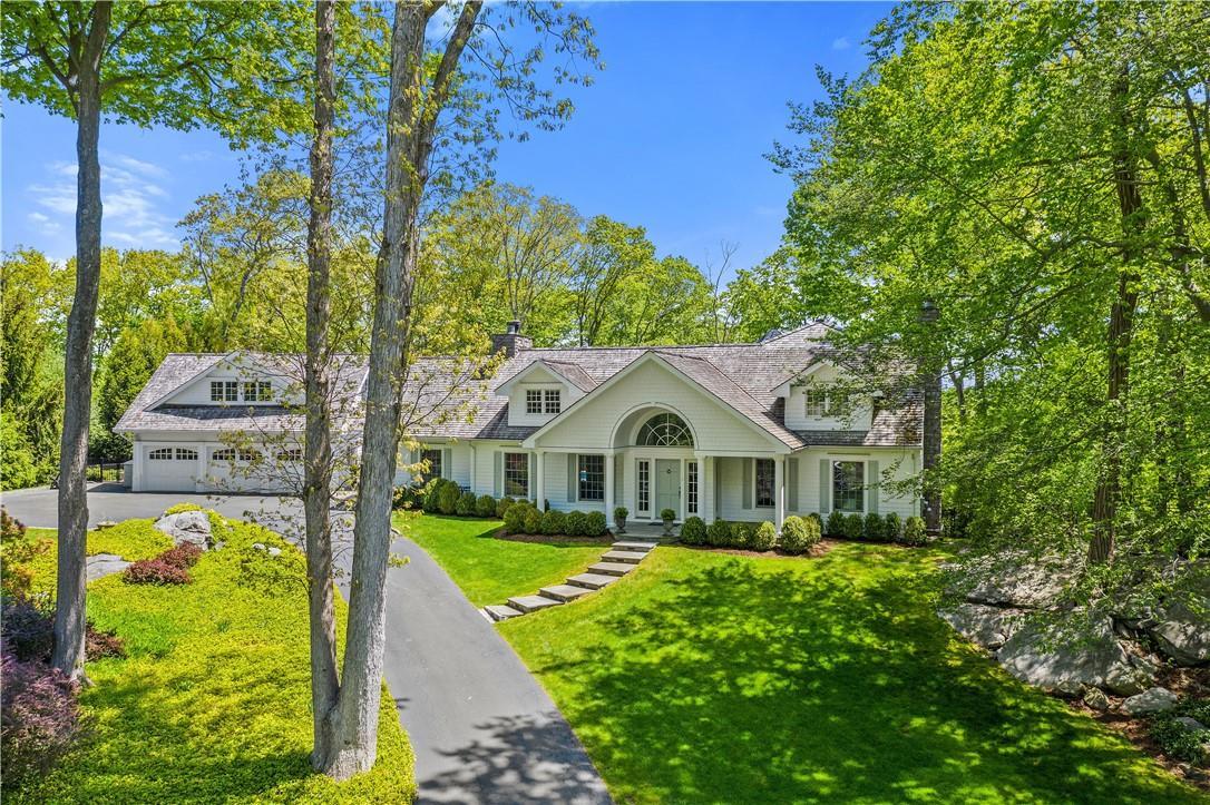 8 Pond Ln
