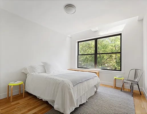 59 Havemeyer Street #TH