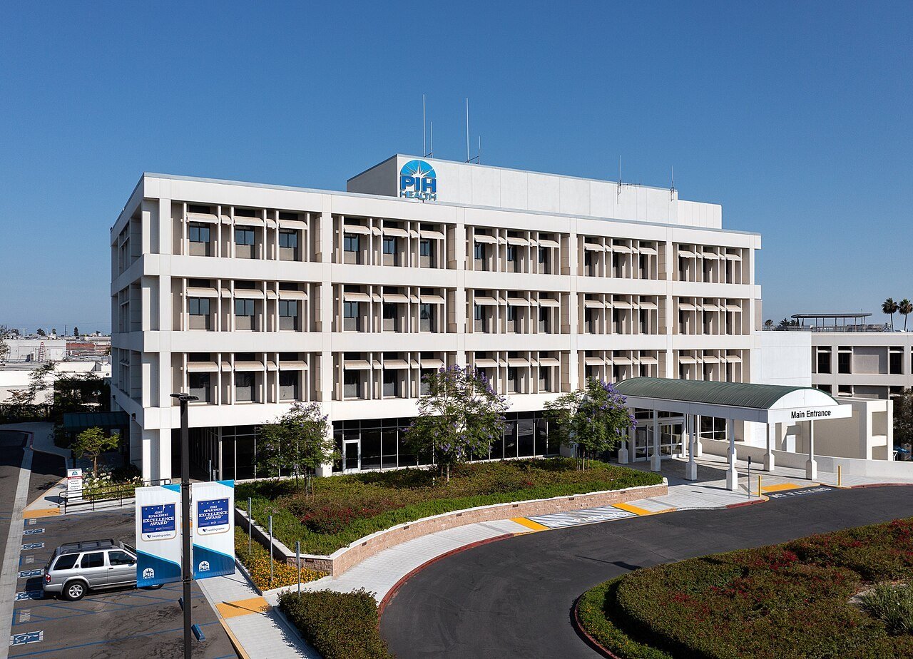 PIH Health Downey Hospital exterior