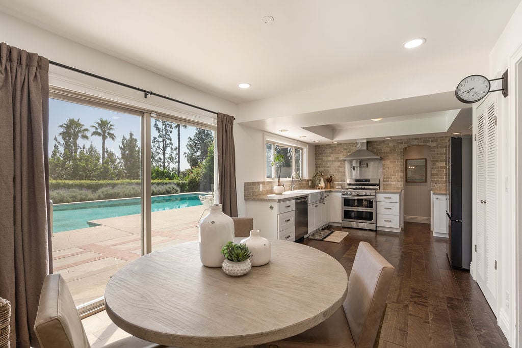 11042 Hunting Horn Drive, North Tustin, CA 