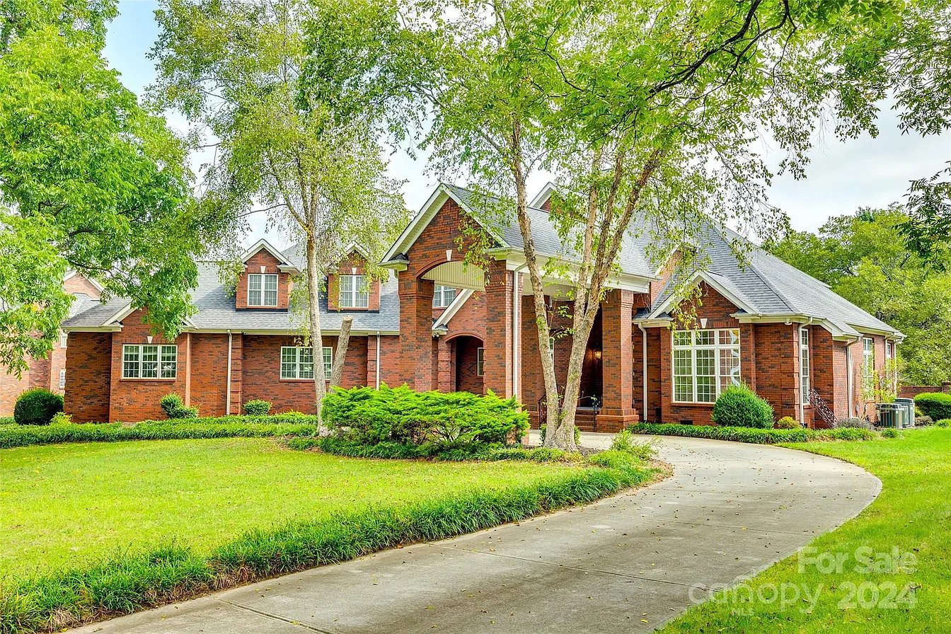 2900 Eppington South Dr