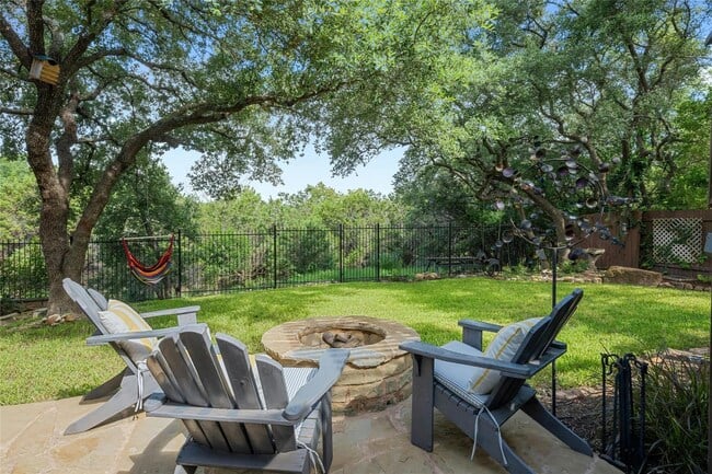 10700 Thoroughbred Dr