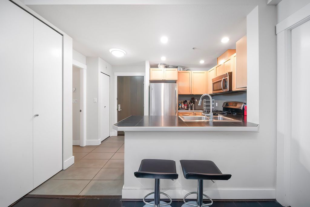 5777 Birney Ave, #320