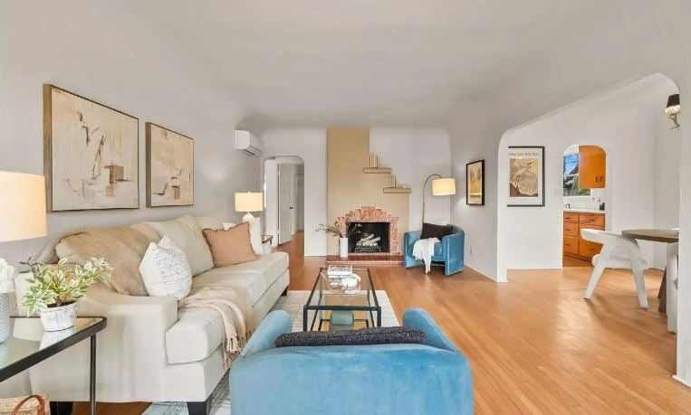 4144 Palmetto Way, San Diego, CA 92103