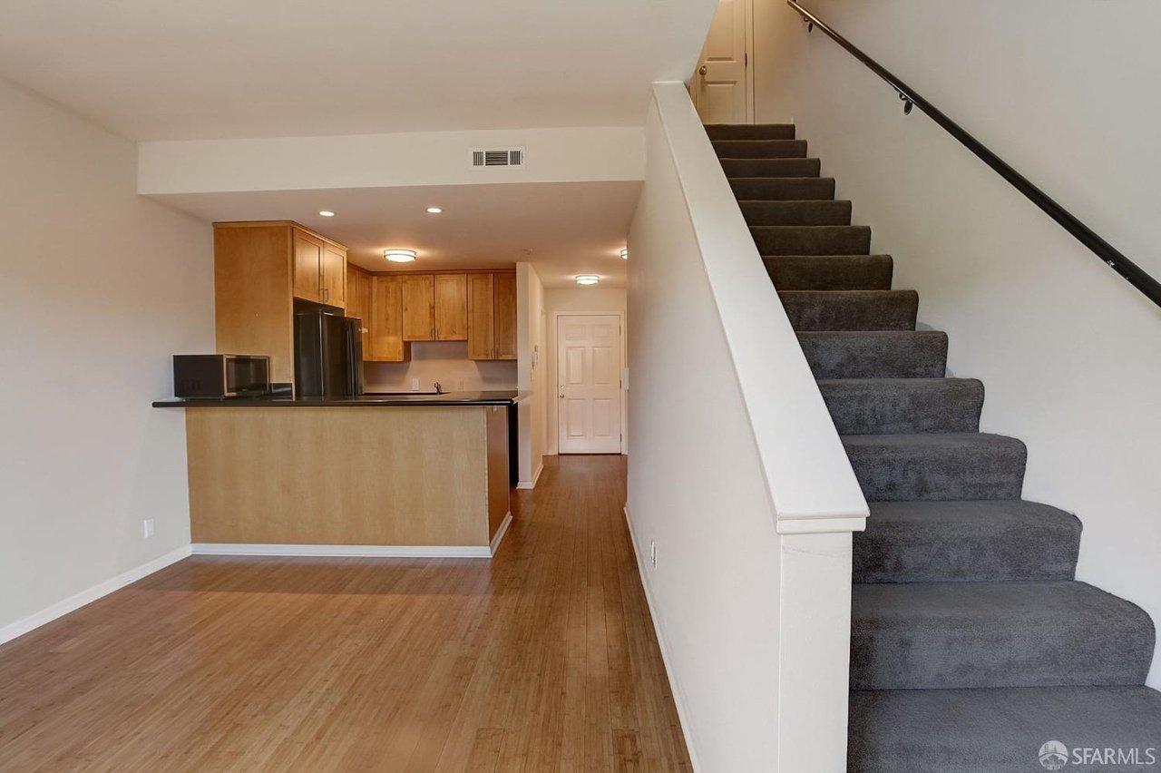 400 Alemany Blvd #22