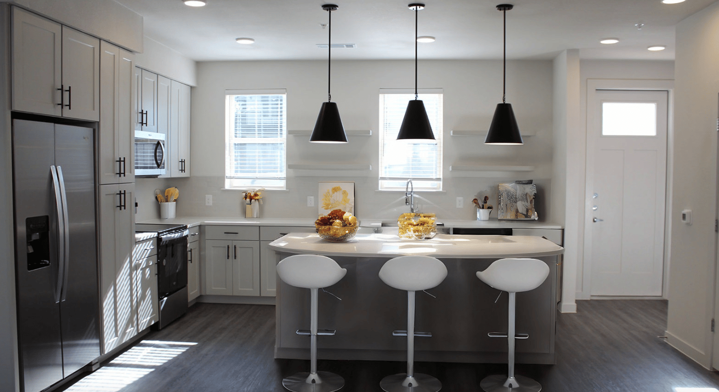Now Offering Limited-Time Incentives! Enjoy Up To 10 Weeks FREE On Select Homes! One, Two, and Three Bedroom Apartments and Townhomes