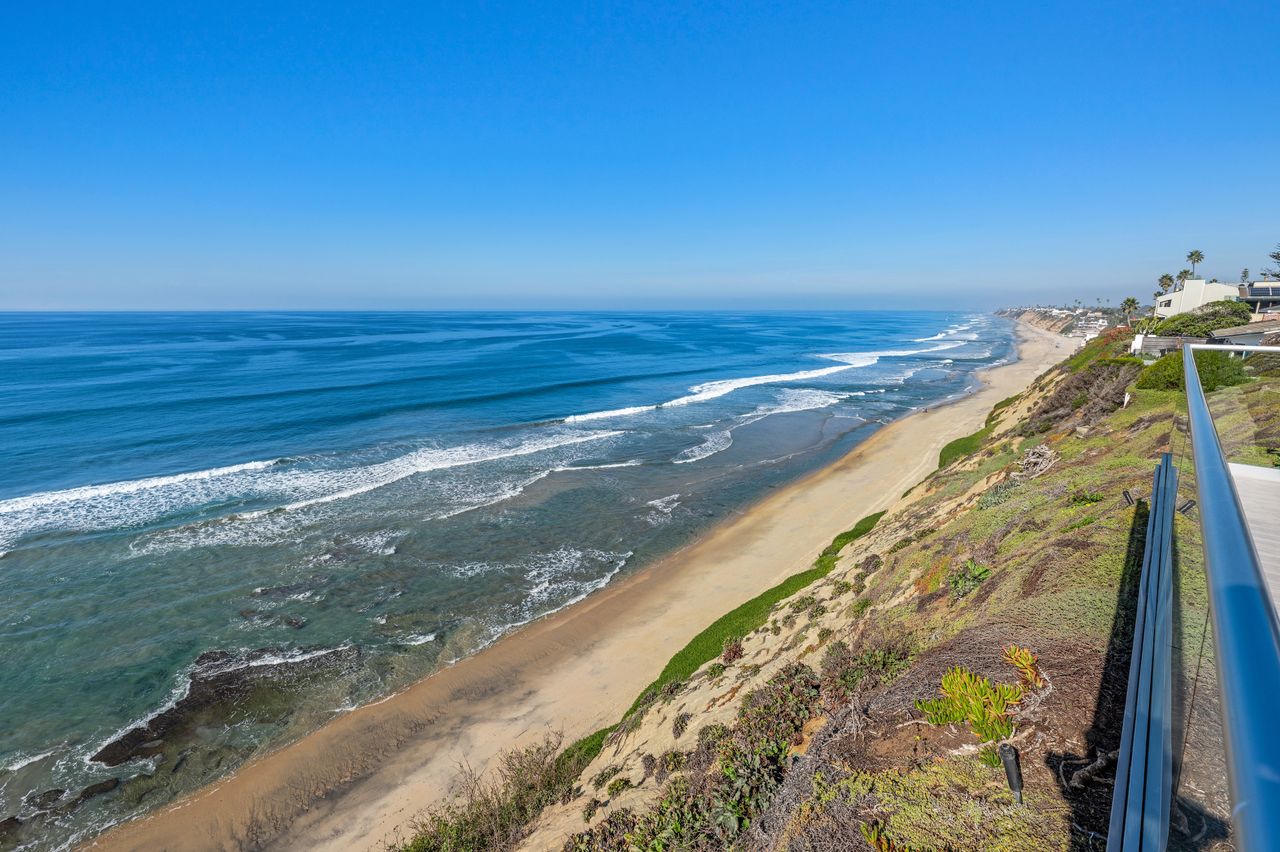 Encinitas Oceanfront Retreat