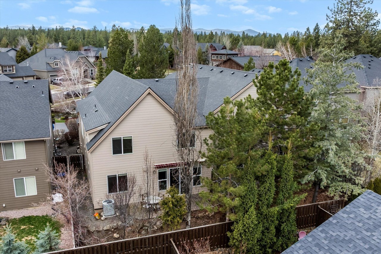 61148 Foxglove Loop