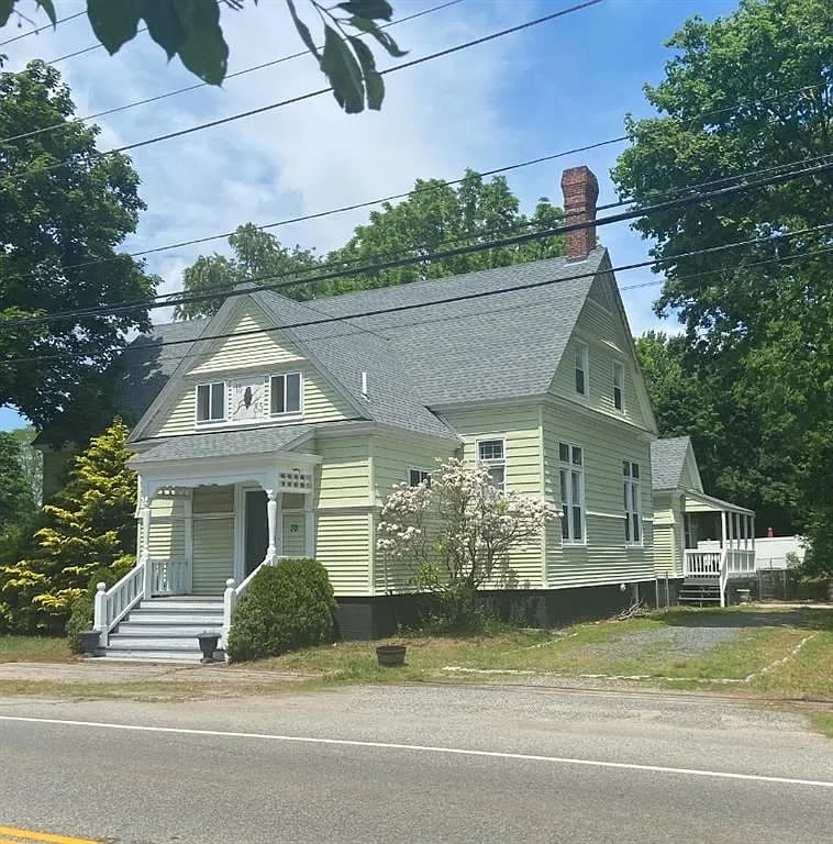 70 Warwick Neck Ave