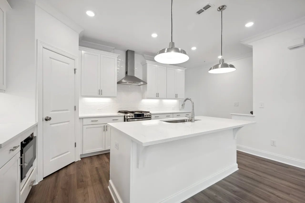 352 Olmstead Way, #28