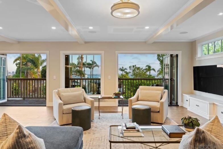 3929 Alameda Dr, San Diego, CA 92103