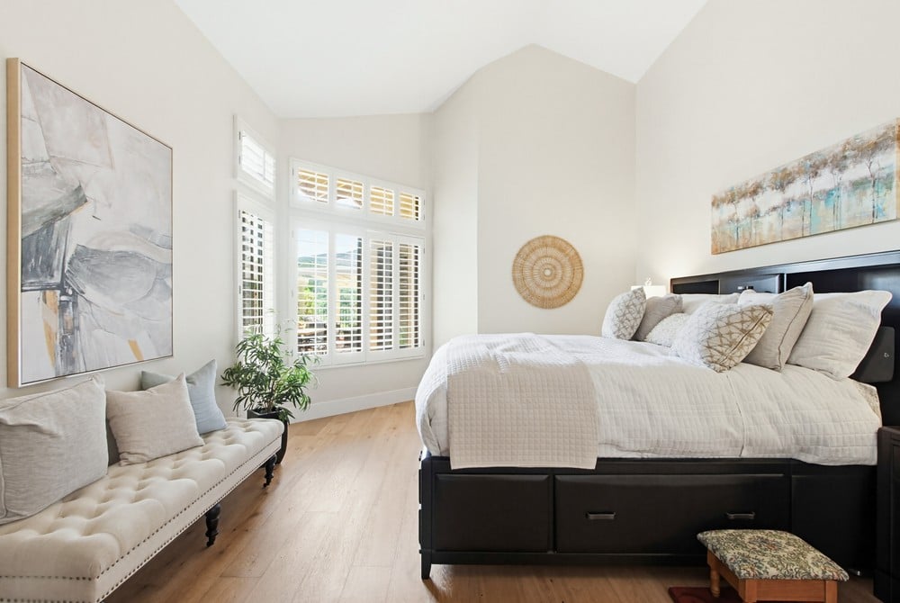 28782 Vista Valley Dr