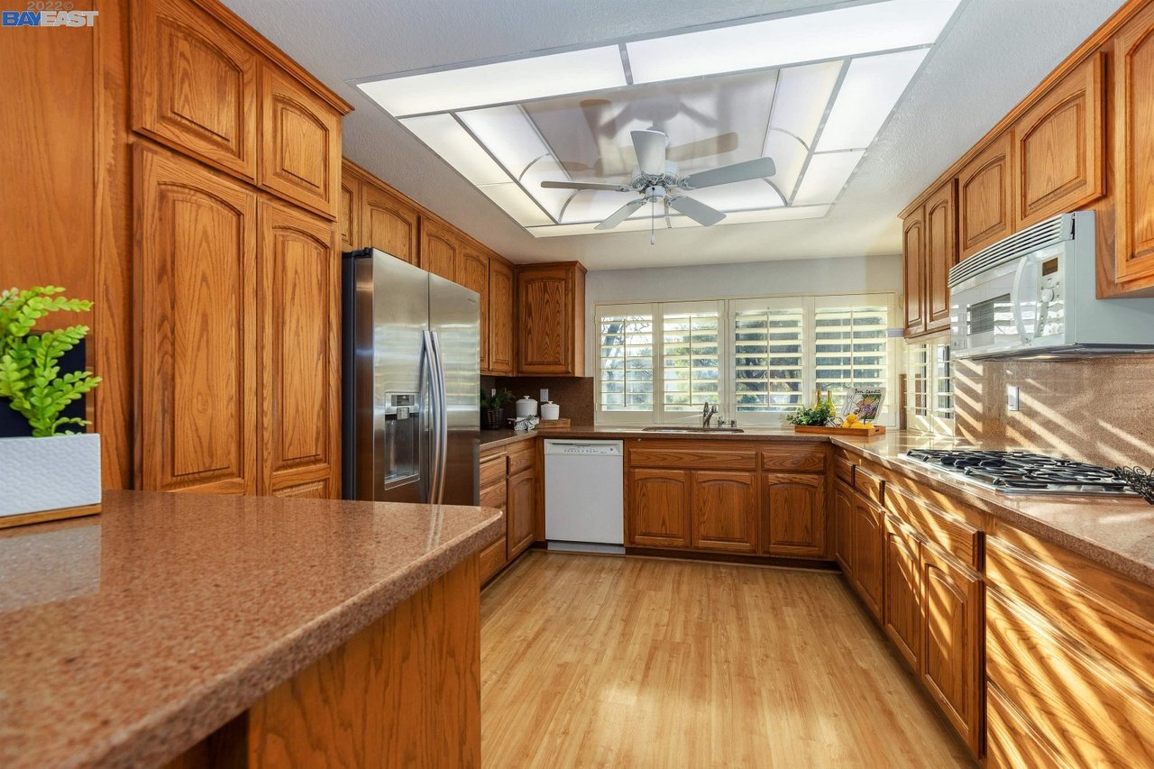 9489 Olympia Fields Dr