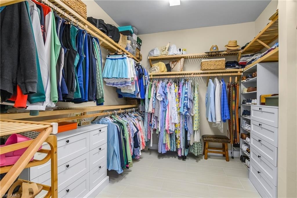 19053 Aqua Shore Dr