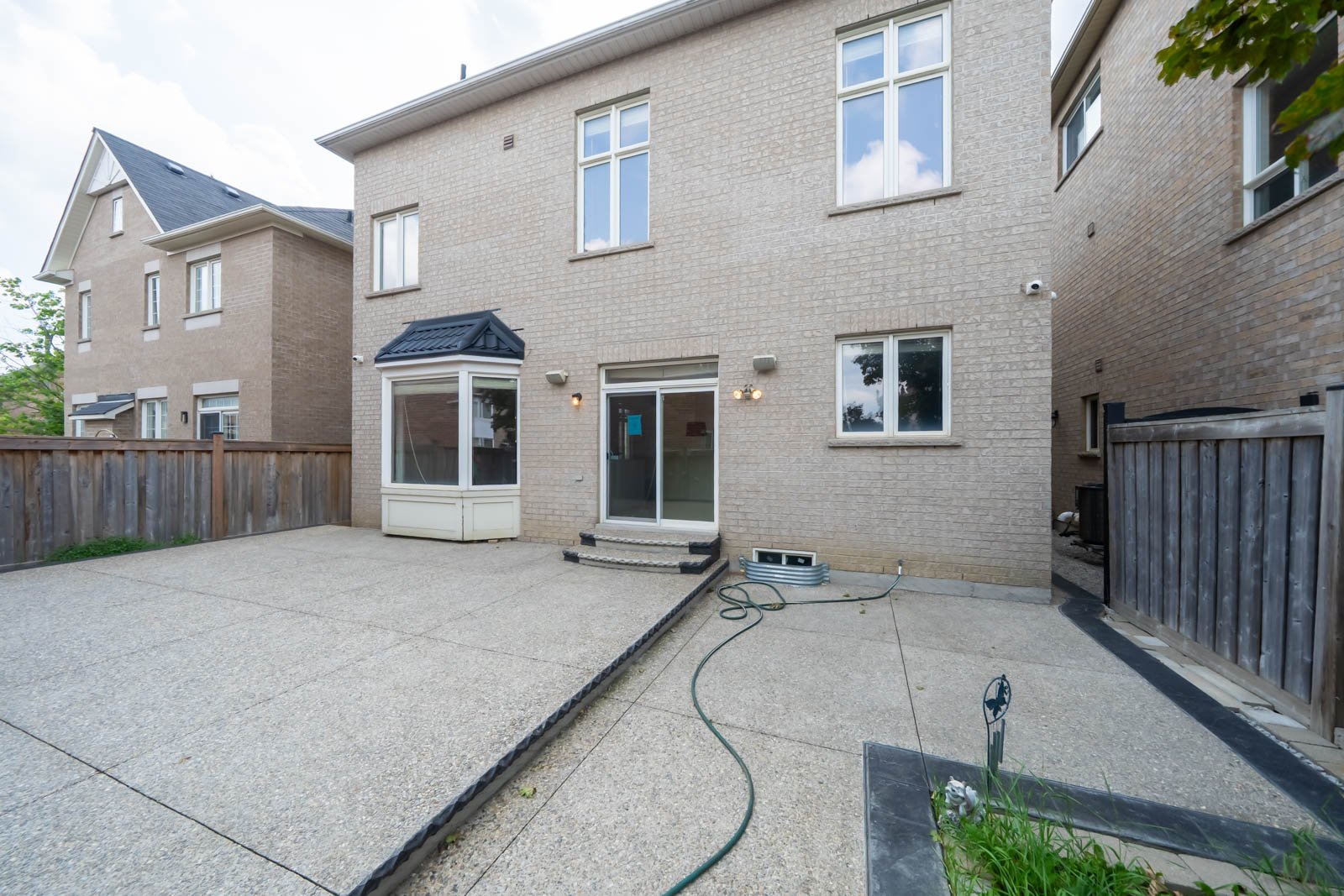 3 Shortreed Grove 