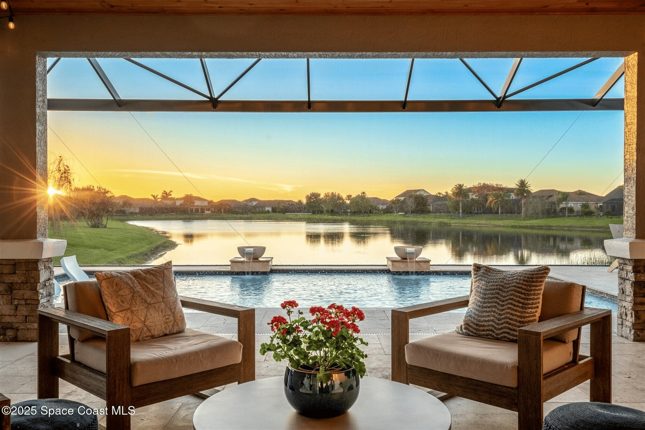 3077 Cortona Dr
