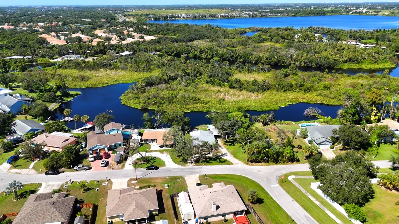 6504 Lincoln Rd, Bradenton, FL 34203