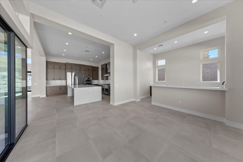 11000 Horizon Ledge Ave.