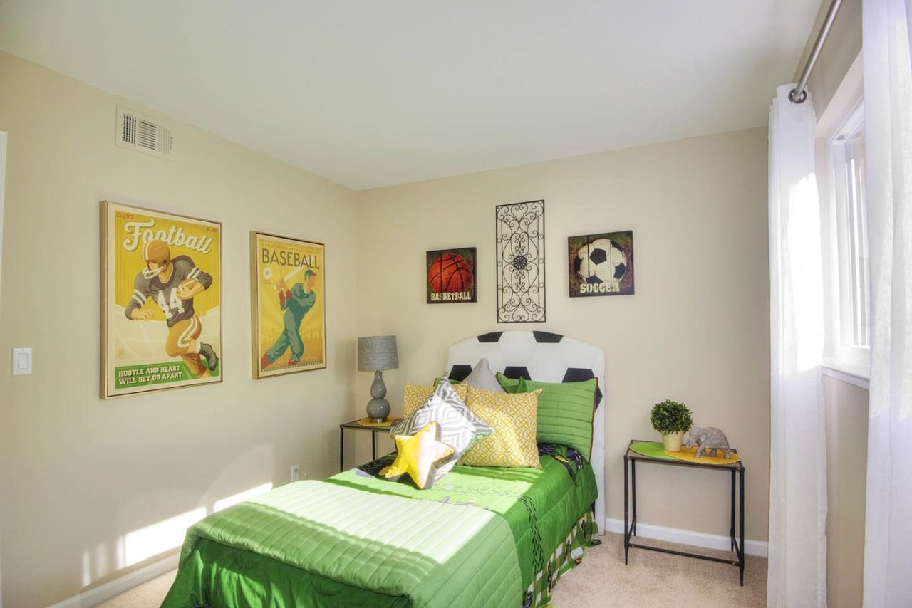 455 S Park Victoria Dr