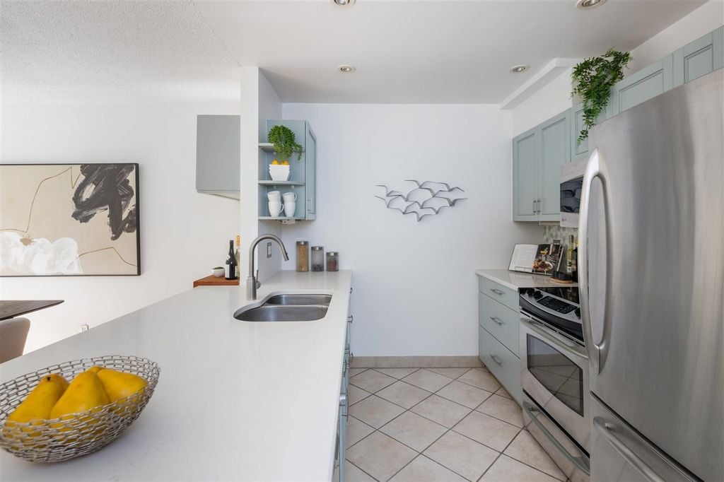1279 Nicola St #101