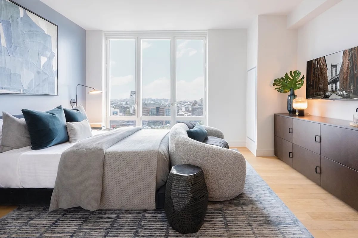 60 Wharf Dr Unit: 2307