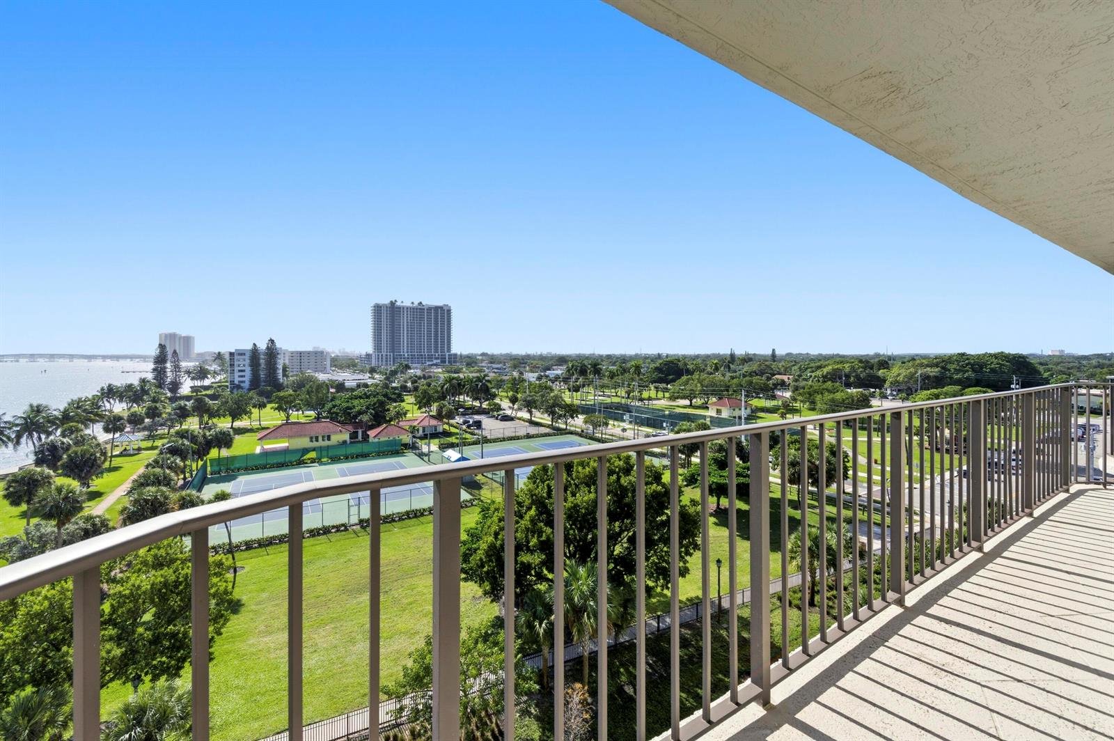 801 Lake Shore Drive #817
