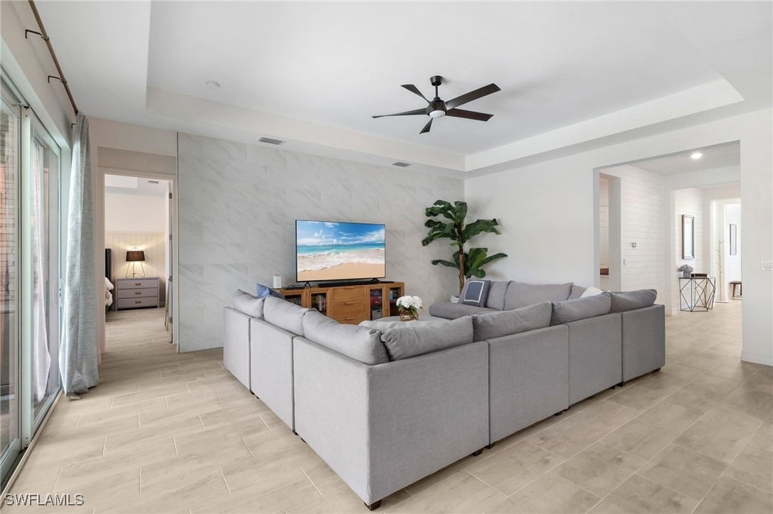 13761 Blue Bay Cir