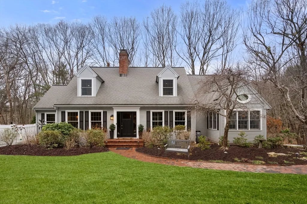 27 Cedar Hill Rd
