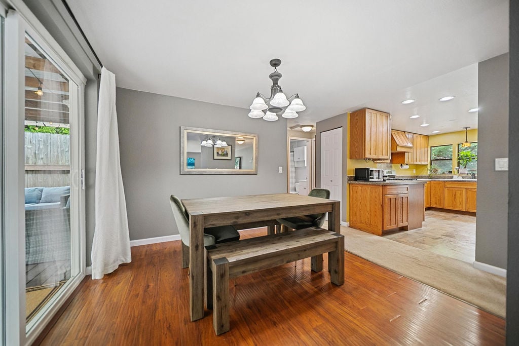 9205 Morning Side Drive NW