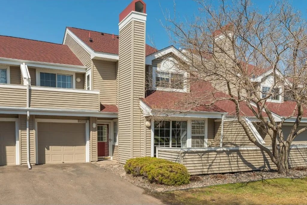 2040 Shenandoah Ct #C