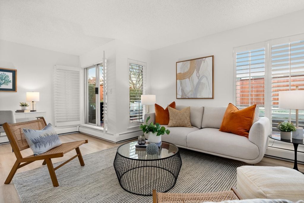 1550 Chesterfield Ave, #107
