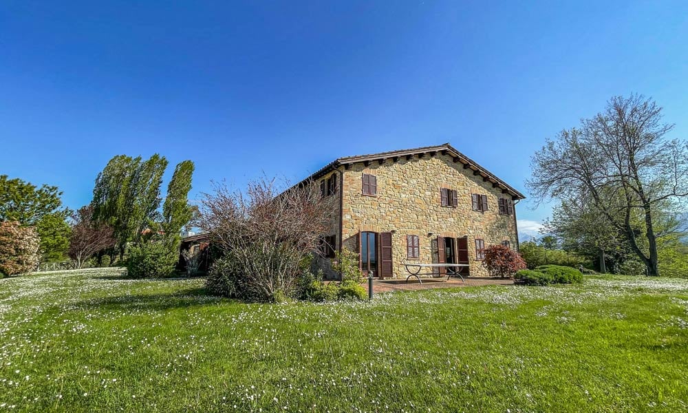 Elegant Villa with Trulli and Lamia