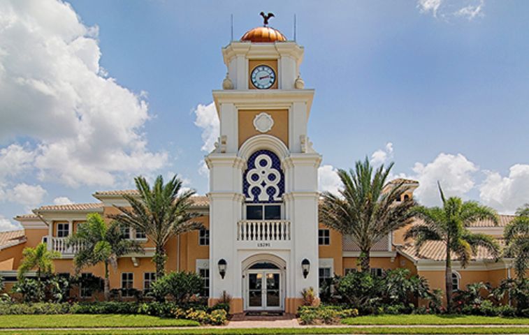 Village Walk Of Bonita Springs
